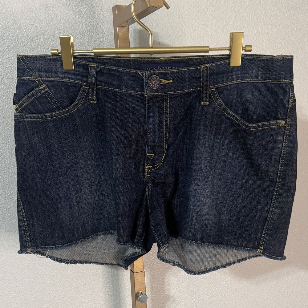 Rock & Republic Dark Wash Denim Shorts Size 10 Raw Hem